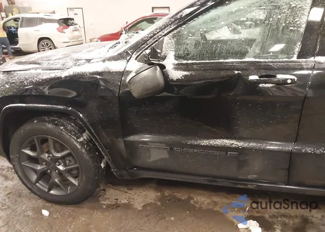 2021 Jeep Grand Cherokee 80Th Anniversary 4X4 z USA, uszkodzony, nr VIN 1C4RJFBG0MC502125